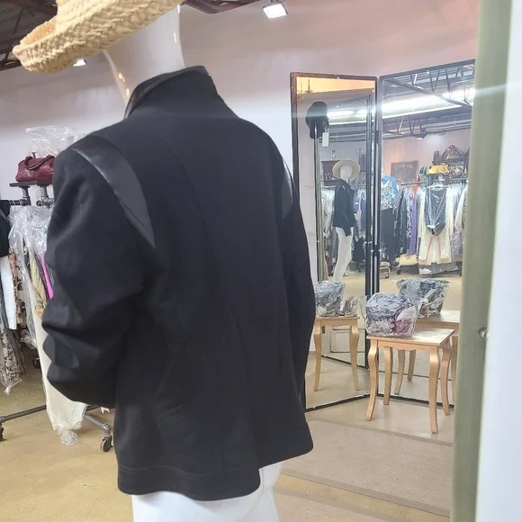 Dalia Collection Zip Jacket - Picture 11 of 13